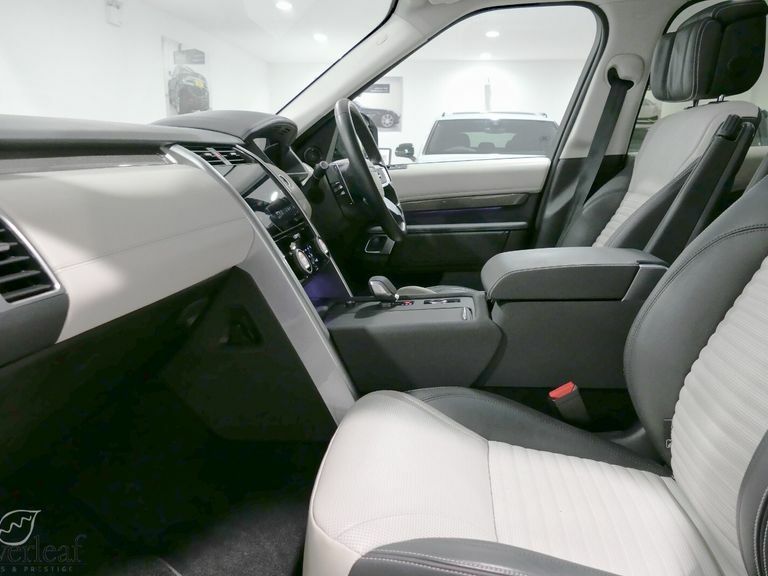 Land Rover Discovery 2024 74 Land Rover Discovery D350 Metropolitan Edi FV74XPC Grey #5