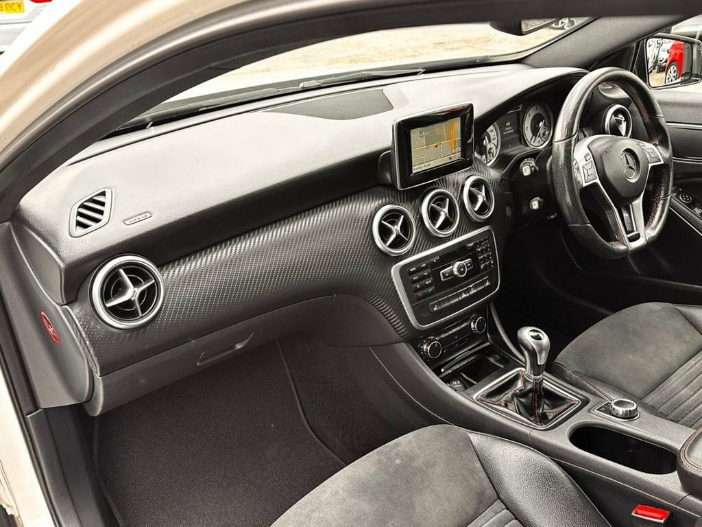Mercedes-Benz A Class 1.5L Amg Night Edition BF65HBA White #6
