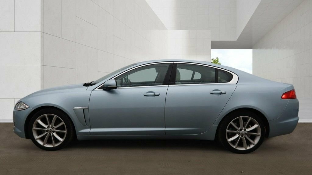 Jaguar XF 2.2L Premium Luxury OE62GJX Blue #2
