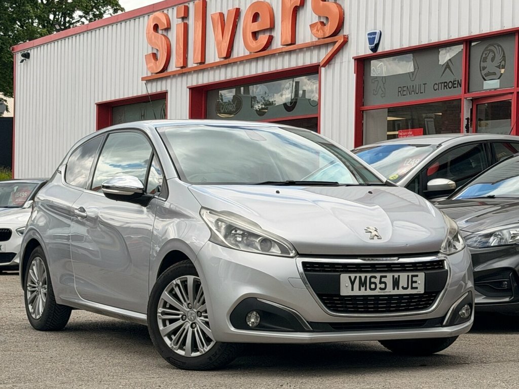Peugeot 208 Hatchback Silver