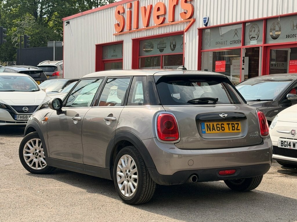 Mini Hatch 1.5L Cooper NA66TBZ Silver #2
