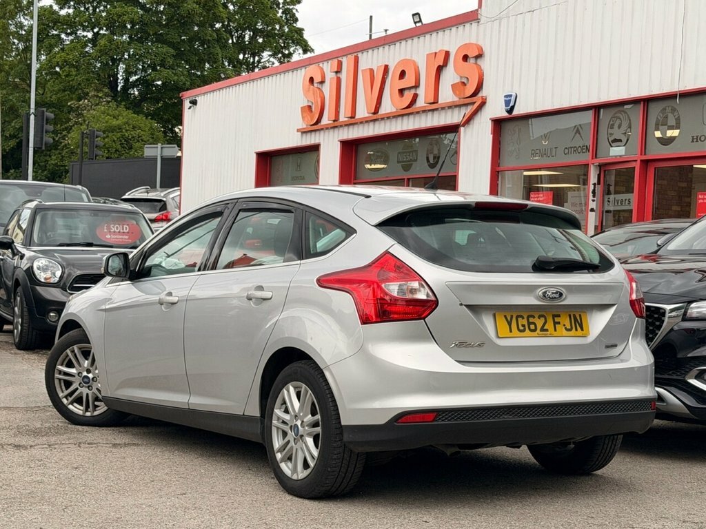Ford Focus 1.6L Titanium YG62FJN Silver #2