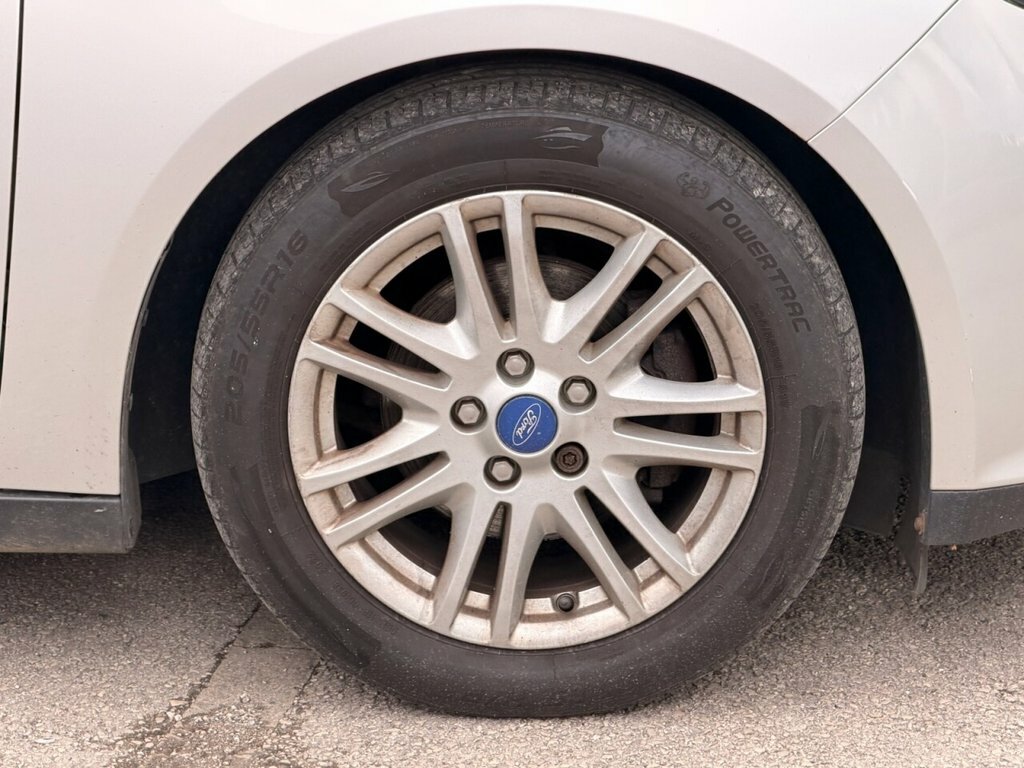 Ford Focus 1.6L Titanium YG62FJN Silver #6