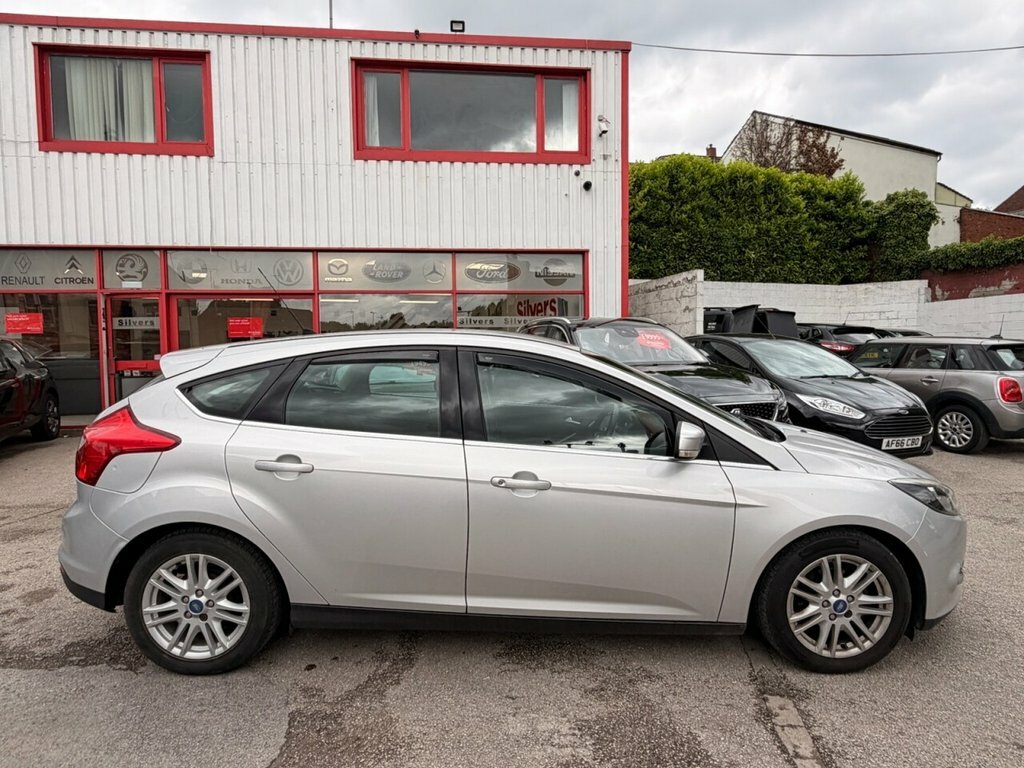 Ford Focus 1.6L Titanium YG62FJN Silver #5