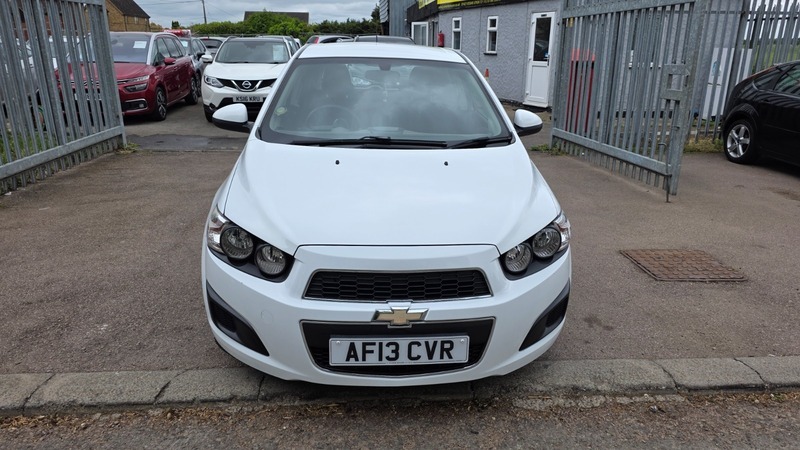 Chevrolet Aveo Lt AF13CVR White #5