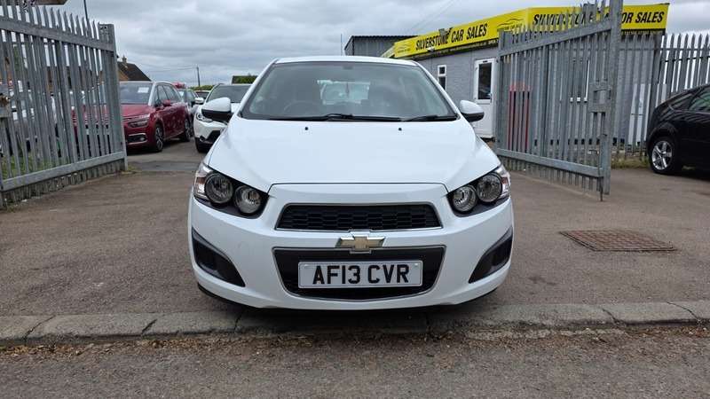 Chevrolet Aveo Lt AF13CVR White #4