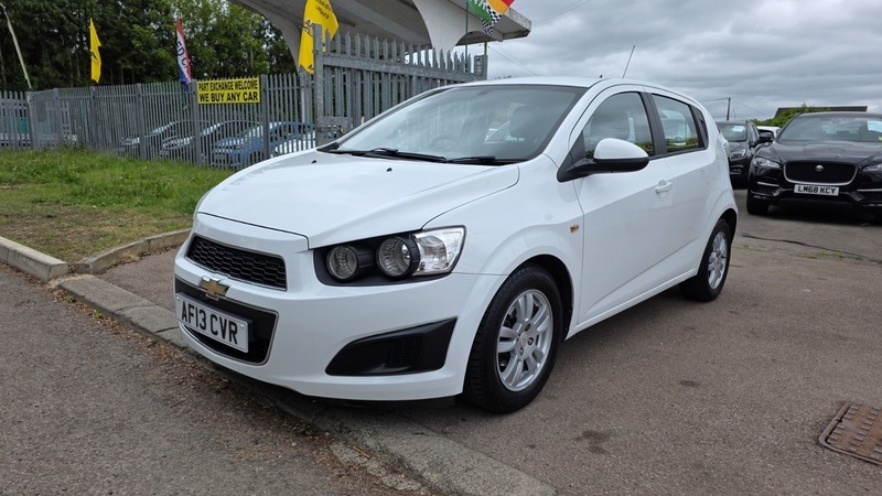 Chevrolet Aveo Lt AF13CVR White #6