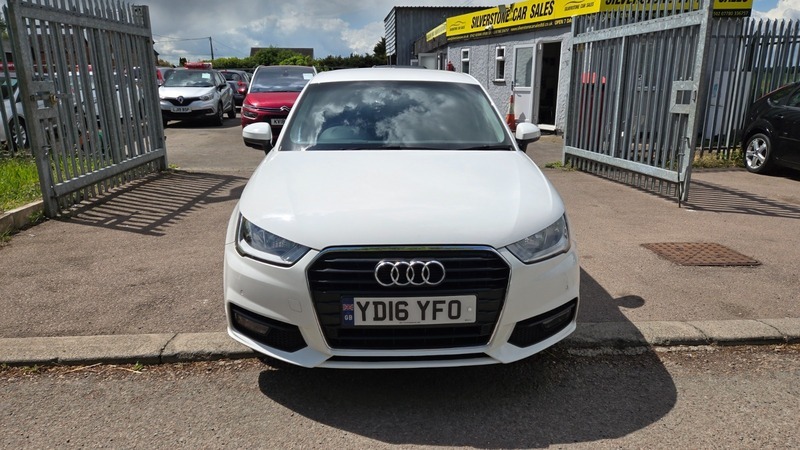 Audi A1 Sportback Tfsi Se YD16YFO White #2