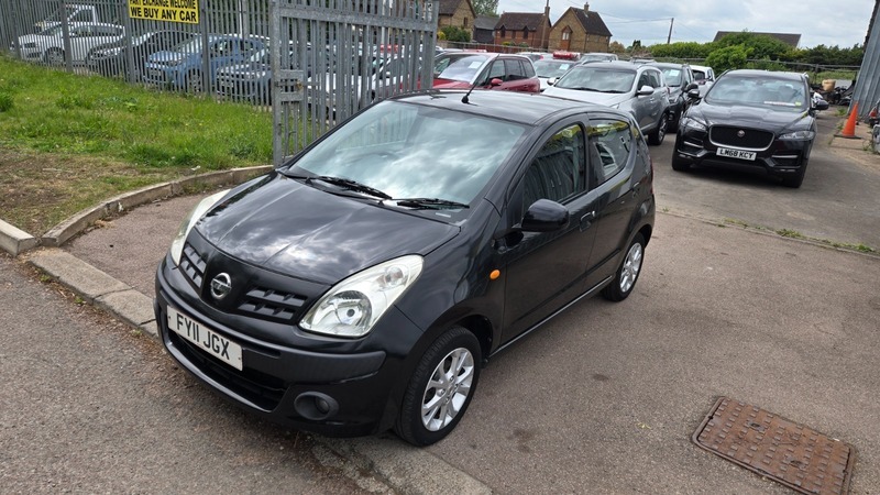 Nissan Pixo N-tec Black #6