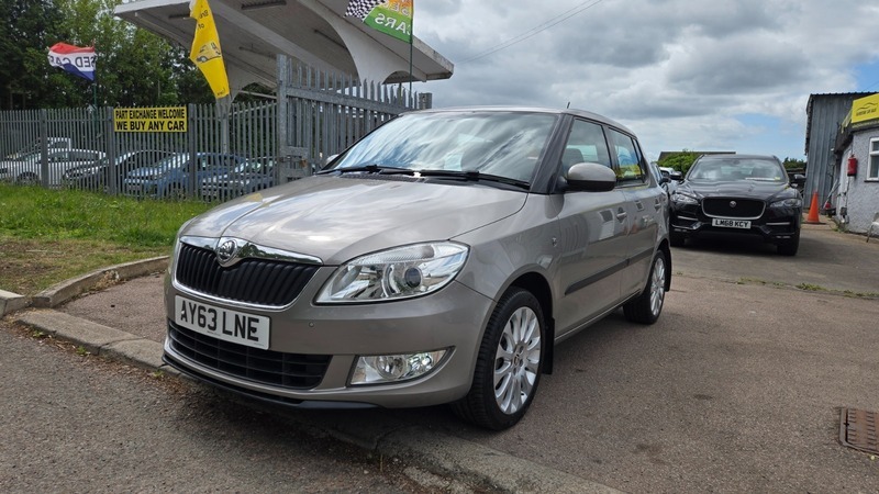 Skoda Fabia Elegance Tsi Dsg Beige #3