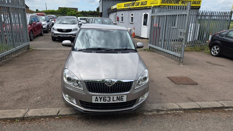 Skoda Fabia Elegance Tsi Dsg Beige #5