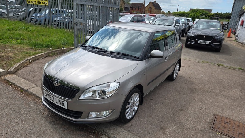 Skoda Fabia Elegance Tsi Dsg Beige #6
