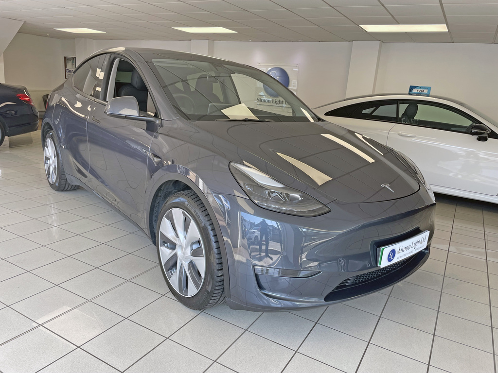 Tesla Model Y Long Range Awd