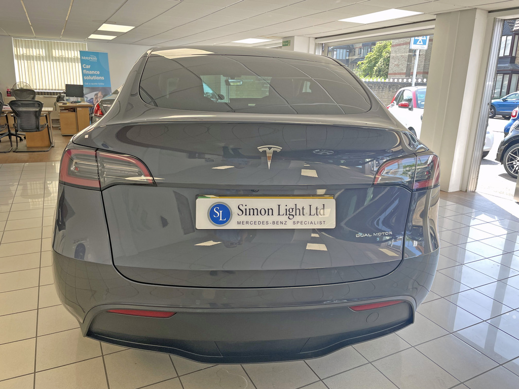 Tesla Model Y Long Range Awd AJ22CWR #4