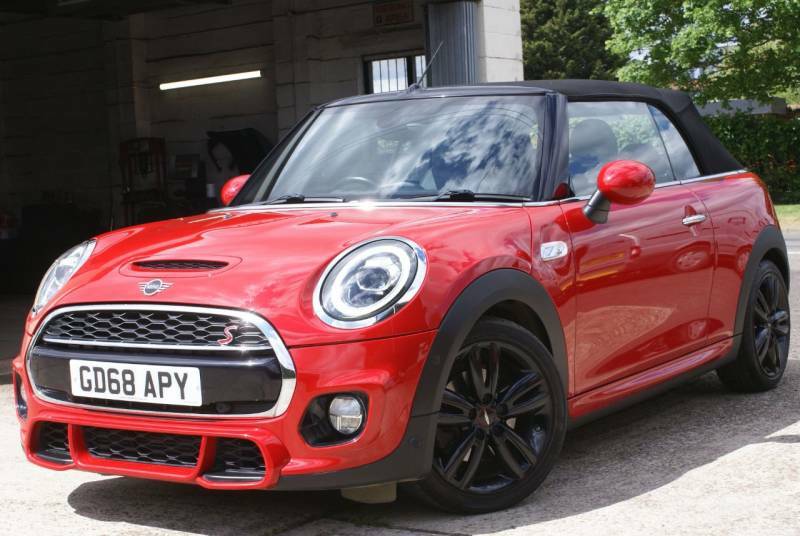 Mini Convertible 2.0 Cooper S Sport II - 2018 68 GD68APY Red #6