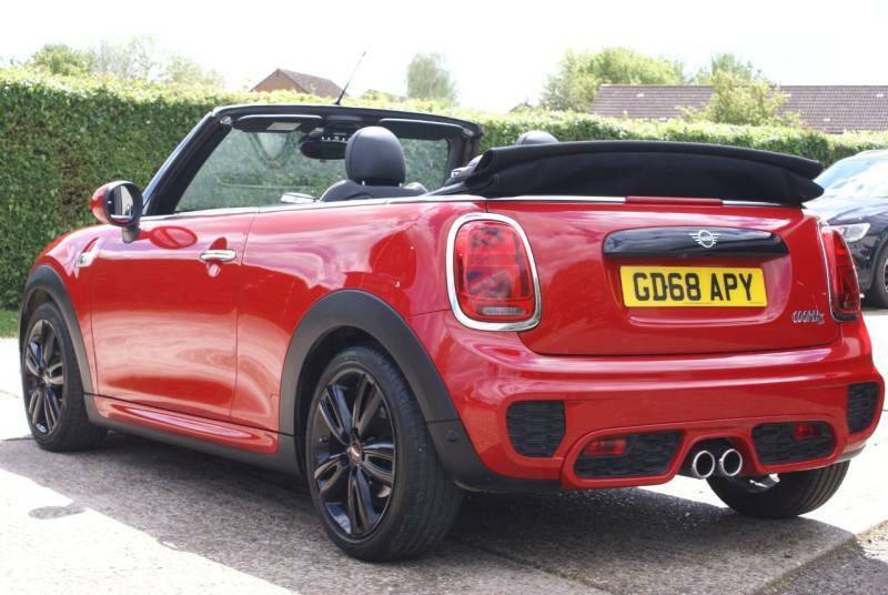 Mini Convertible 2.0 Cooper S Sport II - 2018 68 GD68APY Red #4