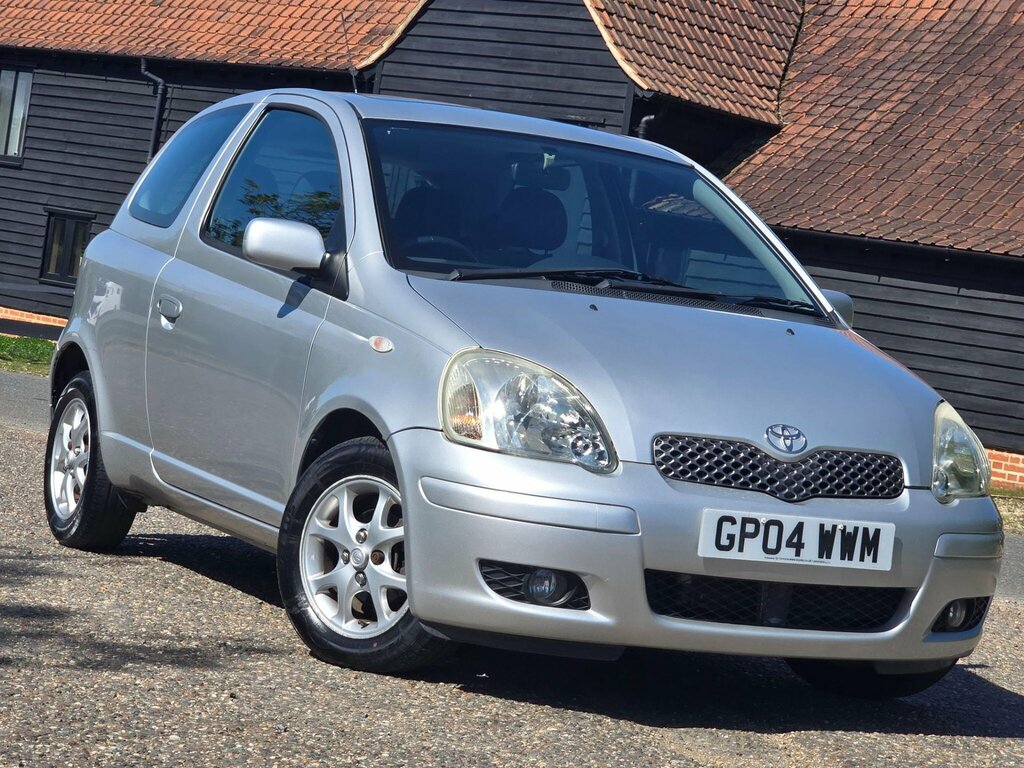 Toyota Yaris 1.3 Vvt-i T Spirit Silver