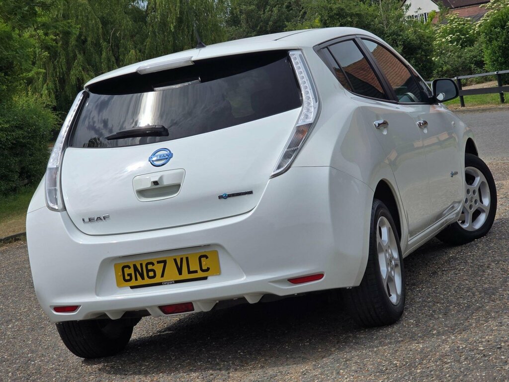 Nissan Leaf 30Kwh Acenta White #3