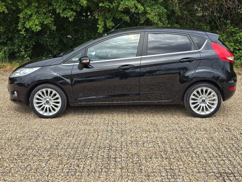 Ford Fiesta 1.4 Titanium Black #6