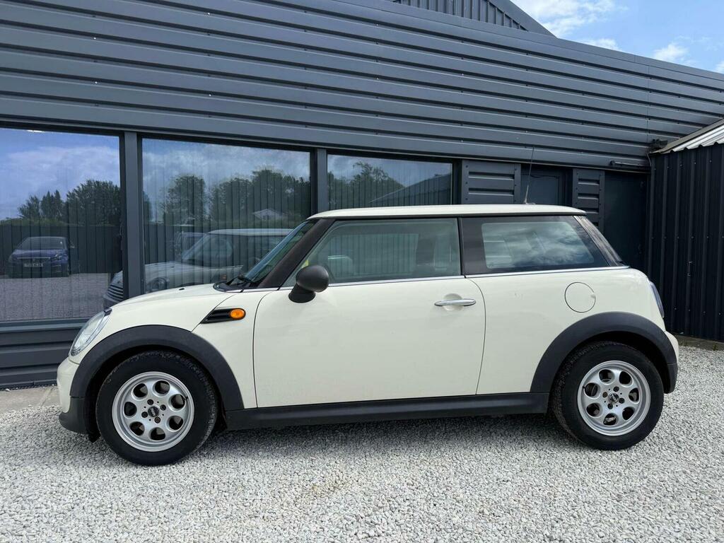 Mini Hatch 1.6 One Euro 5 201161 D8CDL White #5