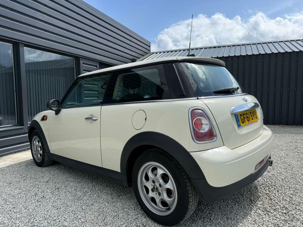 Mini Hatch 1.6 One Euro 5 201161 D8CDL White #4
