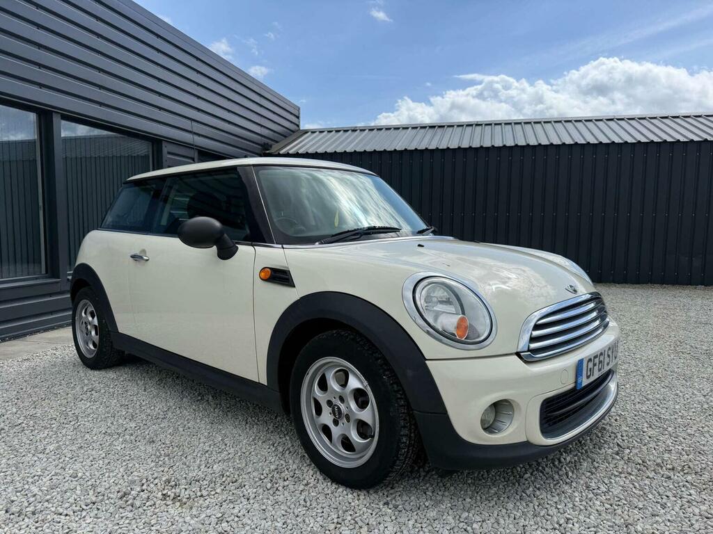 Mini Hatch 1.6 One Euro 5 201161 White