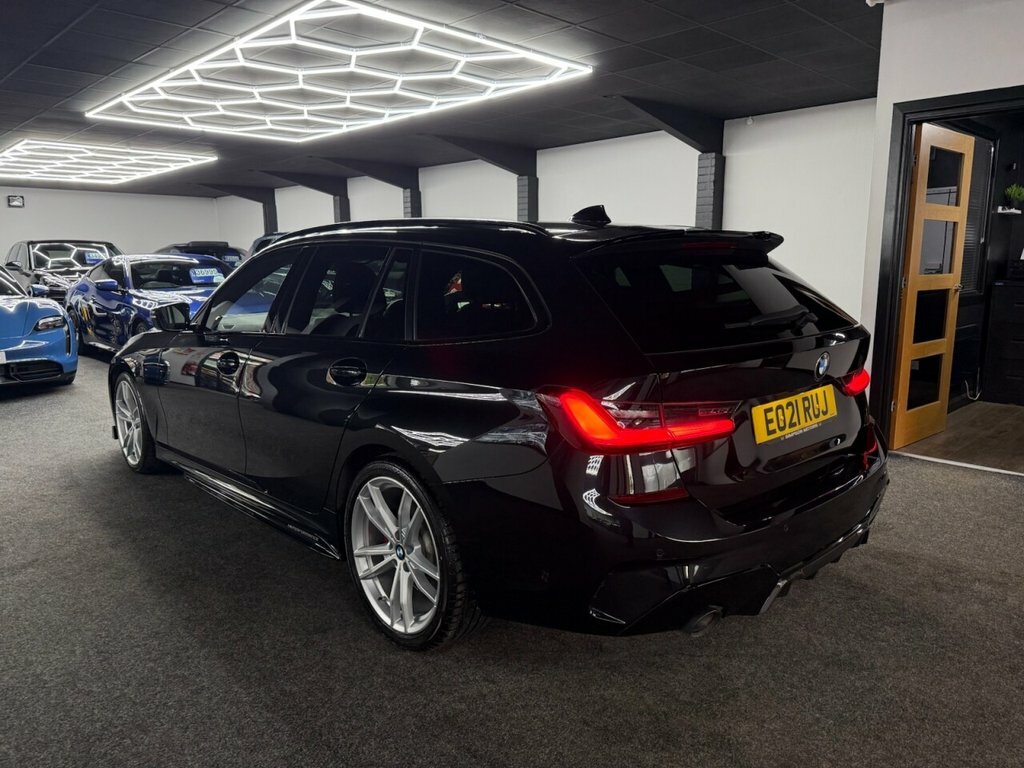 BMW 3 Series 3L M Sport EO21RUJ Black #5