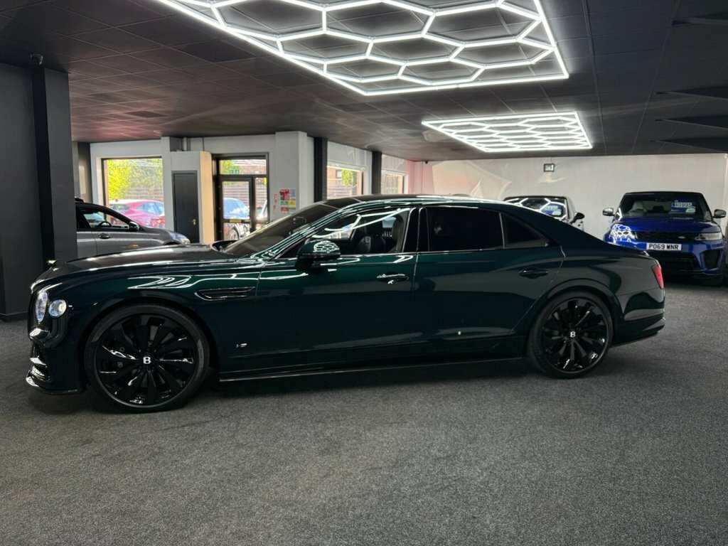 Bentley Flying Spur 4L Null Green #4