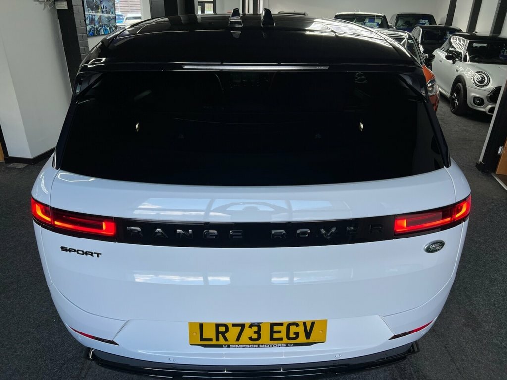 Land Rover Range Rover Sport 3L Dynamic Se LR73EGV White #5