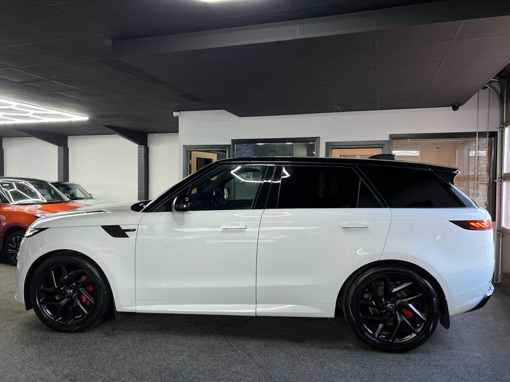 Land Rover Range Rover Sport 3L Dynamic Se LR73EGV White #4