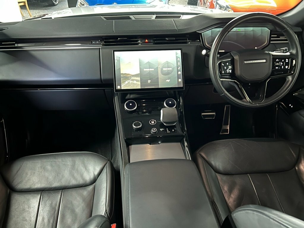 Land Rover Range Rover Sport 3L Dynamic Se LR73EGV White #2