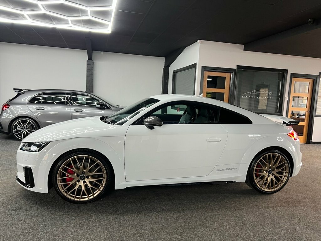 Audi TTS 2L Black Edition White #4
