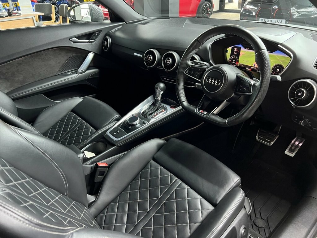 Audi TTS 2L Black Edition White #2