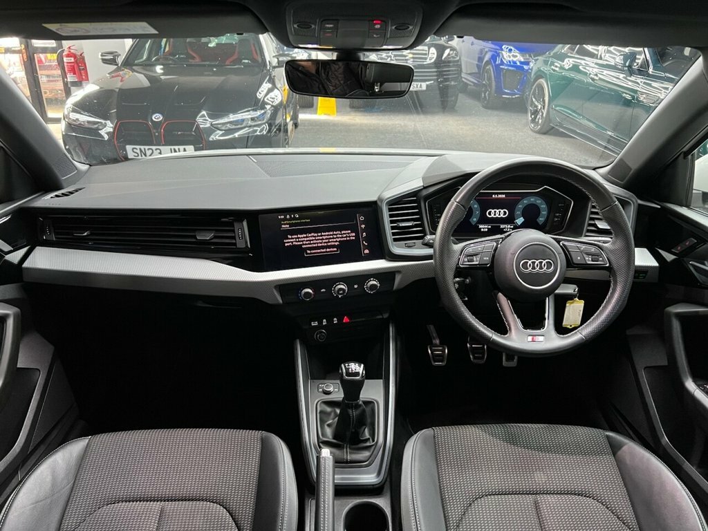 Audi A1 1L S Line SW22AHN White #2