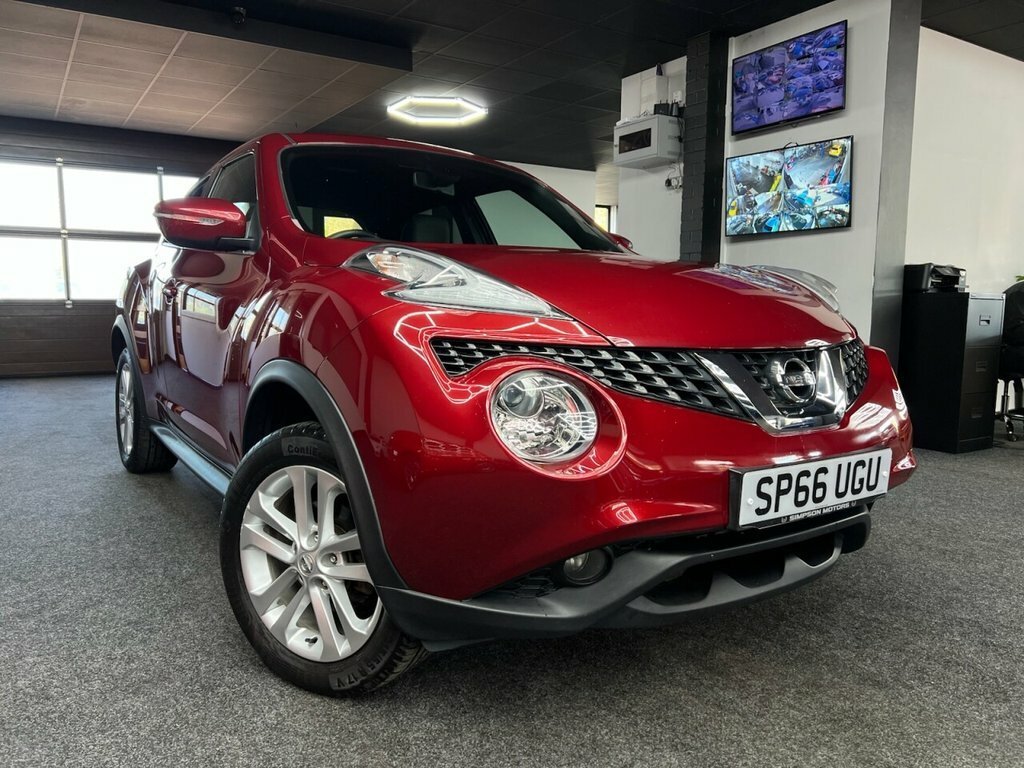 Nissan Juke 1.6L N-connecta Red