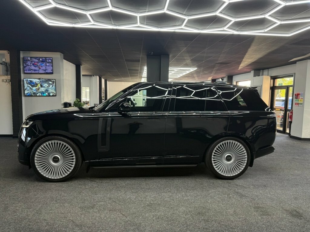 Land Rover Range Rover 3L Autobiography 5dr SN73BFS Black #3