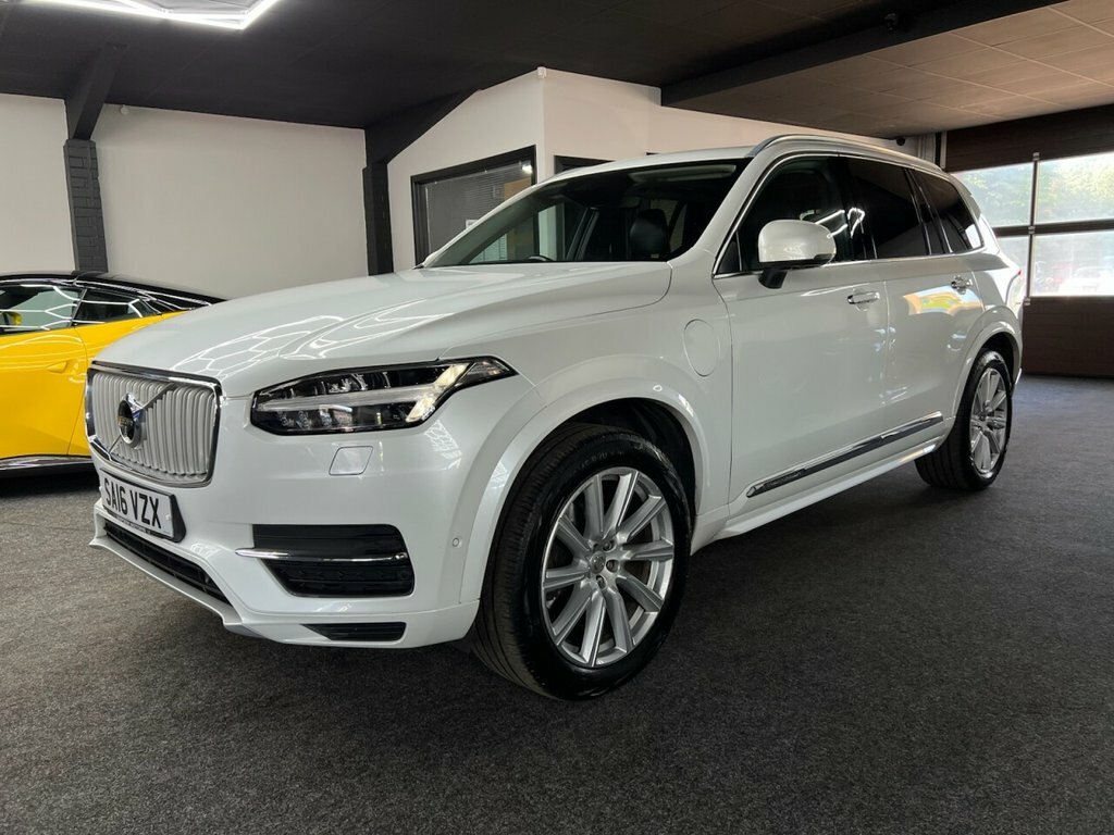 Volvo XC90 2L Inscription White #3