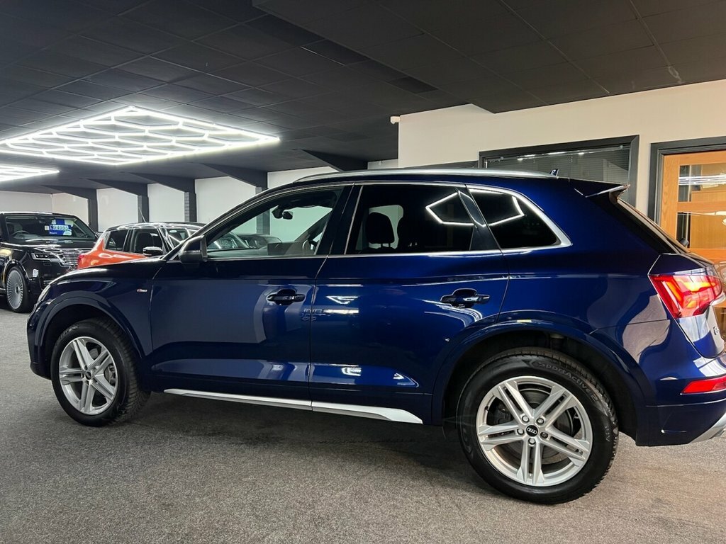 Audi Q5 2L S Line SN21VDB Blue #4