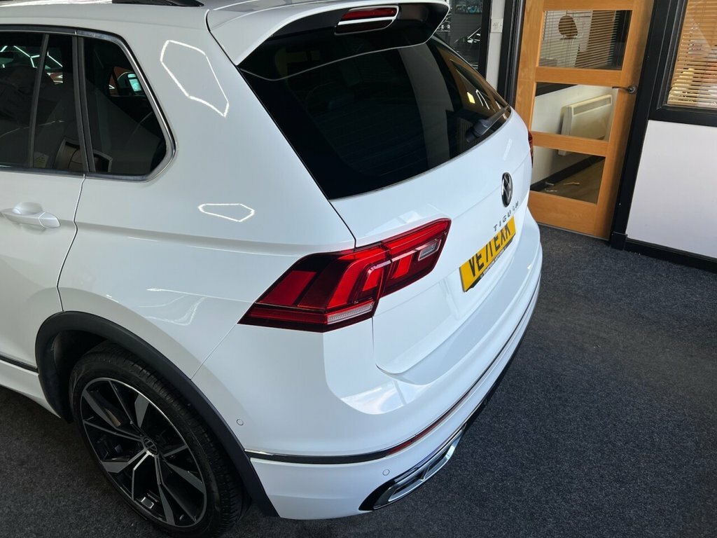 Volkswagen Tiguan 2L R-line VE71EXK White #6