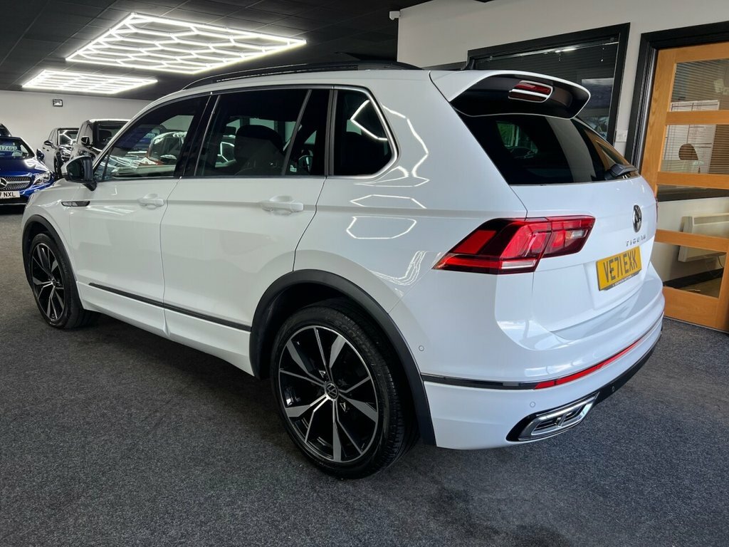 Volkswagen Tiguan 2L R-line VE71EXK White #5