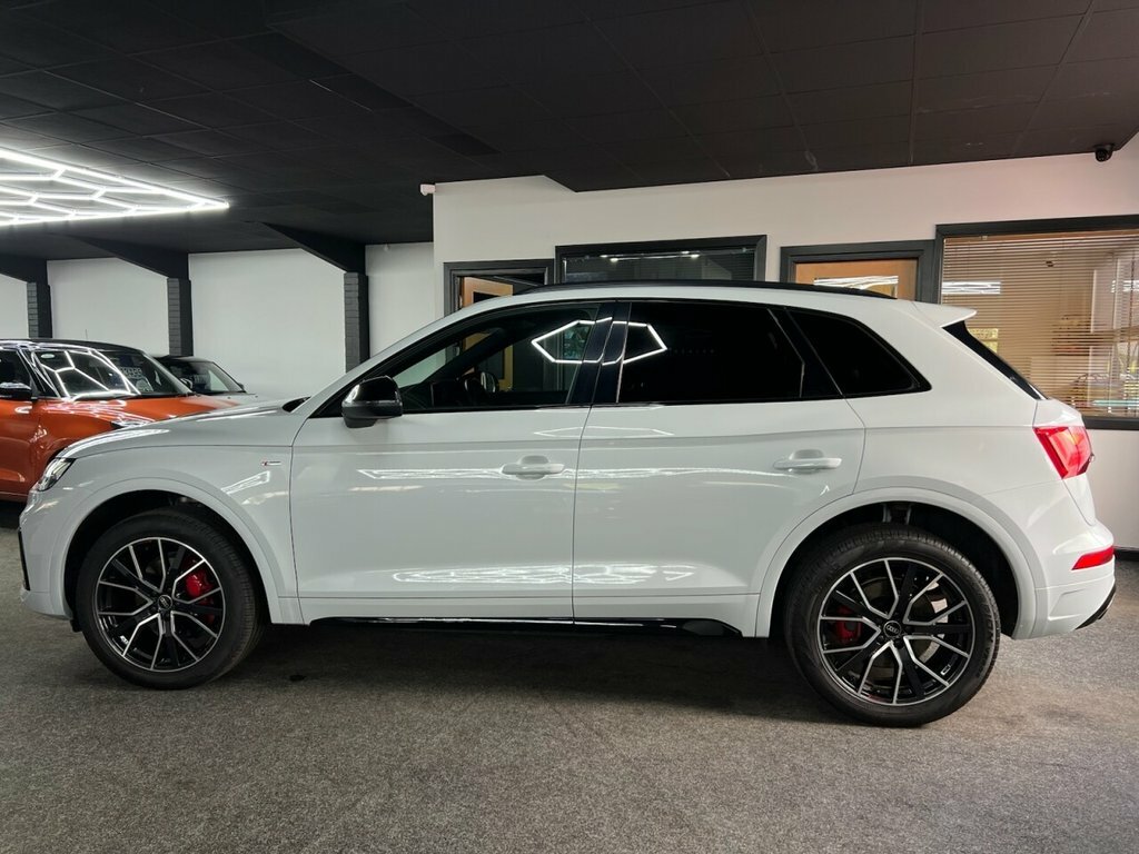 Audi Q5 2L Edition 1 DF22AEL White #4