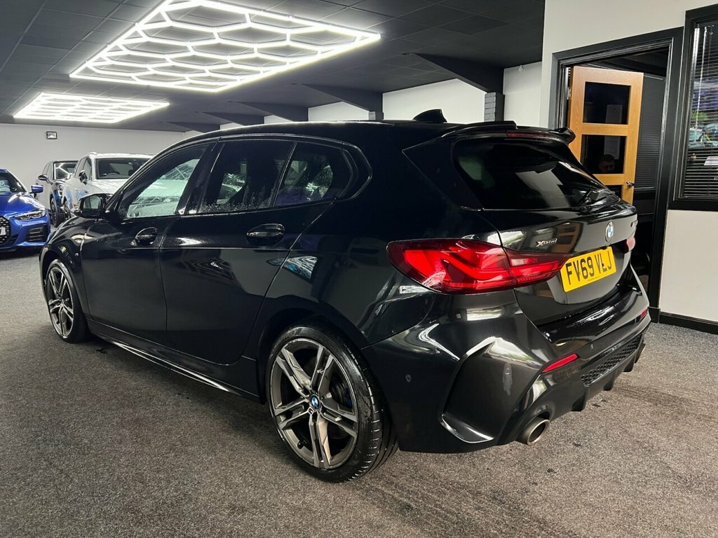 BMW 1 Series 2L Null FV69VLJ Black #3