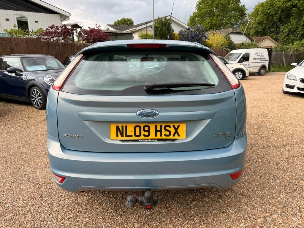 Ford Focus Hatchback 1.6 Zetec S 200909 NL09HSX Blue #6