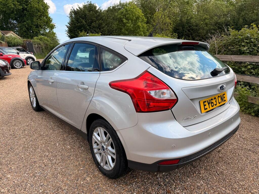 Ford Focus Hatchback 1.6 Tdci Titanium Euro 5 Ss 2013 EY63CNE Silver #4