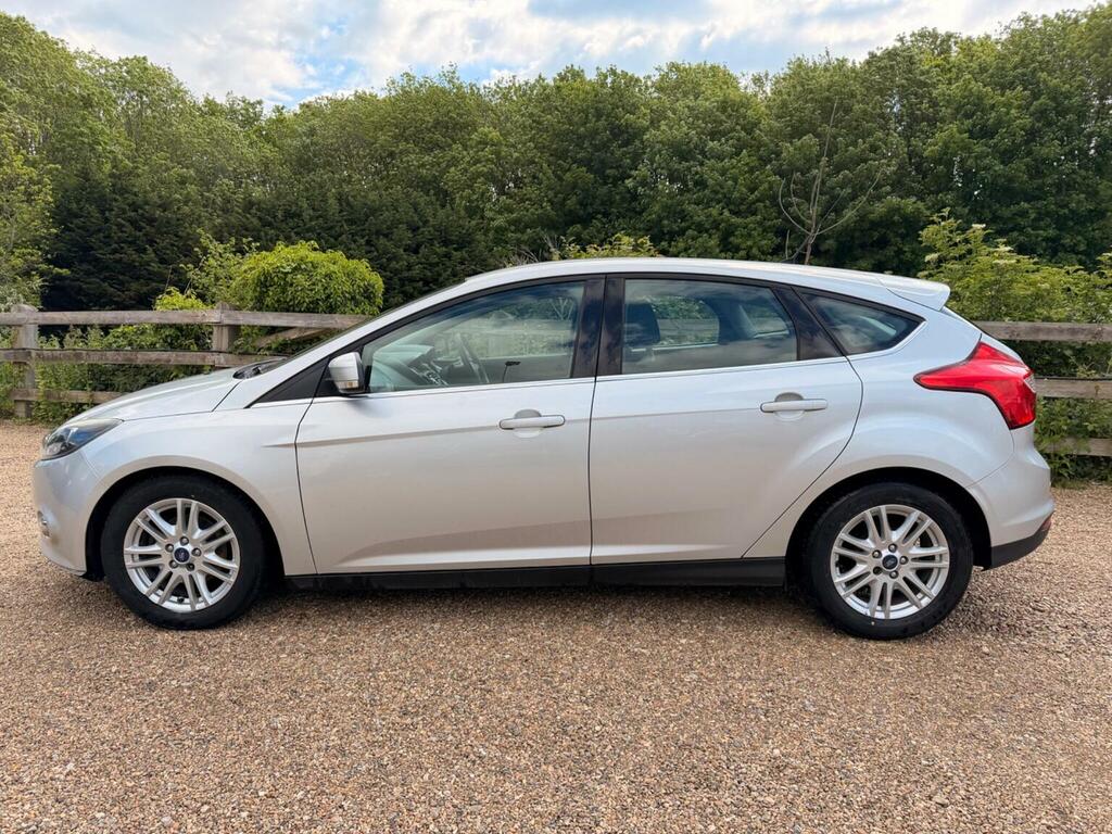 Ford Focus Hatchback 1.6 Tdci Titanium Euro 5 Ss 2013 EY63CNE Silver #5