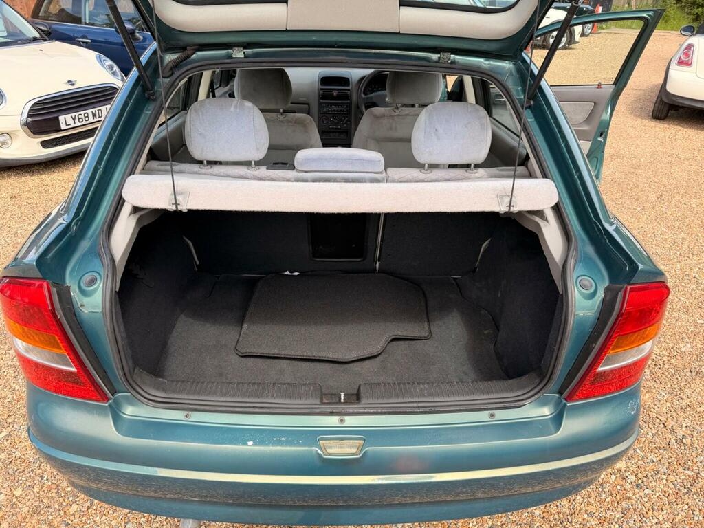 Vauxhall Astra 1.6I 16V Cd Silver #16