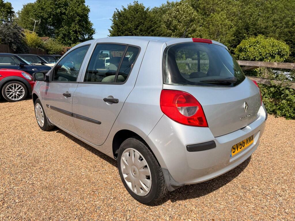 Renault Clio Hatchback 1.2 16V Expression 200656 Silver #4