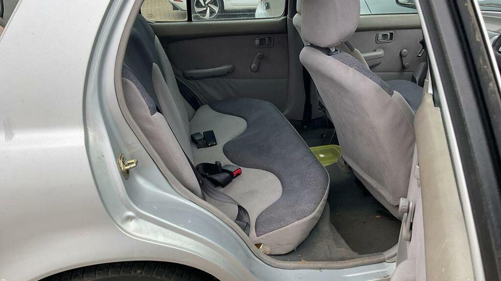 Nissan Micra Hatchback 1.0 16V S Cvt 2000X Silver #6