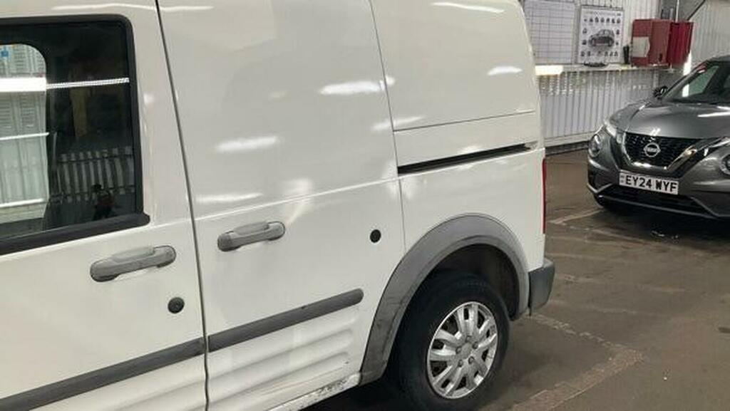 Ford Transit Connect Connect L200 Td Swb Van White #11