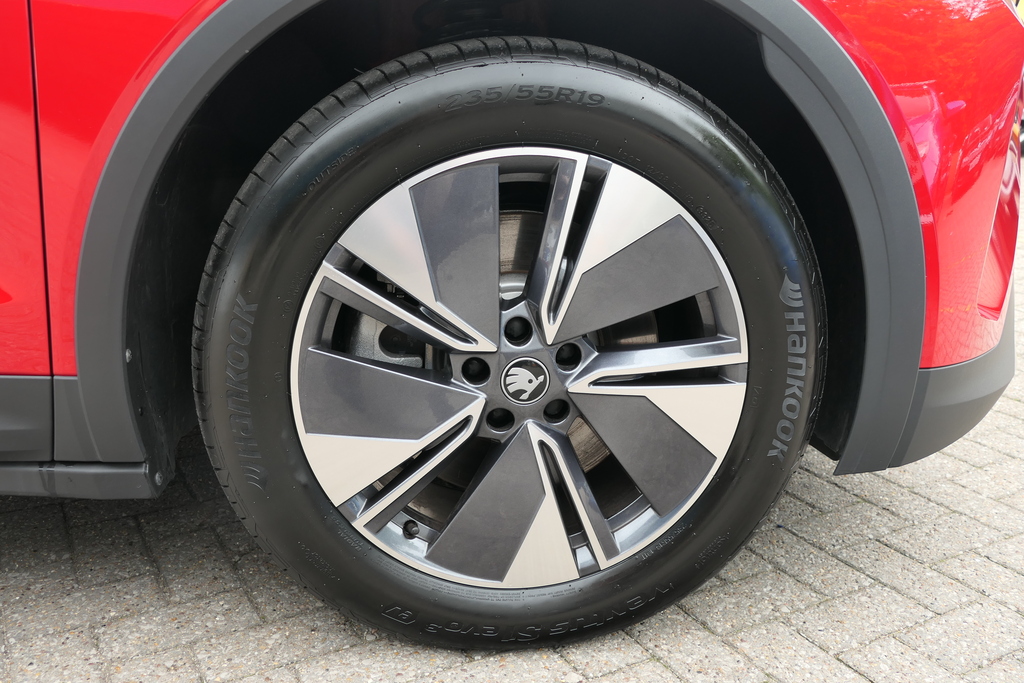 Skoda Elroq 210Kw 85 Edition 82Kwh 286 Ps KP75OMM Red #5